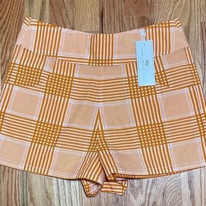 NWT Never a Wallflower 100% Cotton Plaid Light Orange Shorts XS